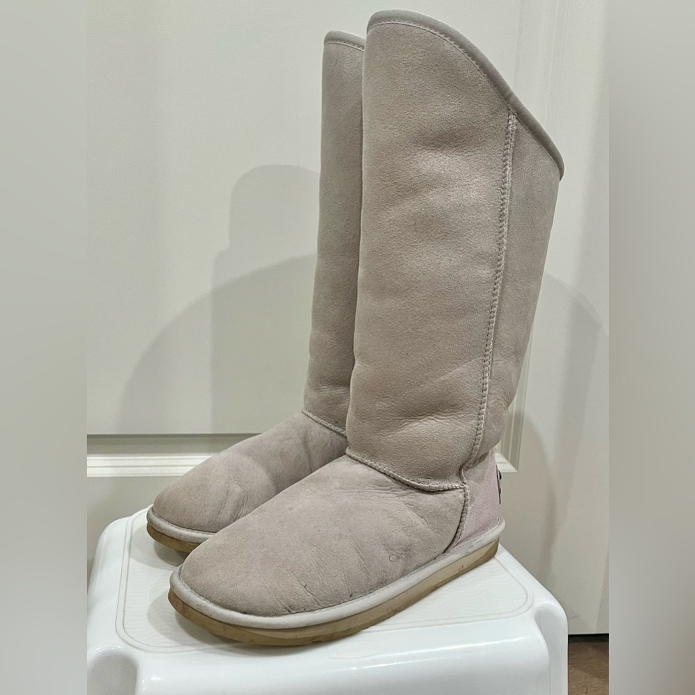 EUC Australia Luxe Collective tall winter boots - Light Gray - 9